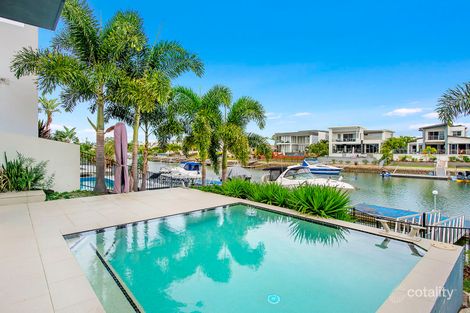 Property photo of 35 Harbourvue Court Helensvale QLD 4212