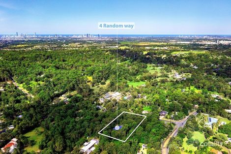 4 Random Way, Worongary, QLD 4213