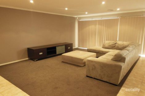 Property photo of 37 Bluebell Crescent Gowanbrae VIC 3043