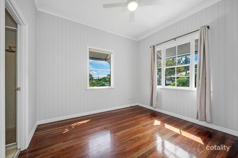 Property photo of 18 Tingal Road Wynnum QLD 4178