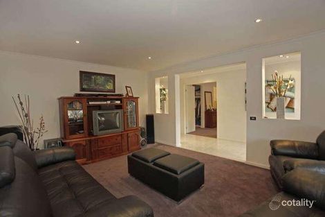 Property photo of 69 Sheldon Drive Berwick VIC 3806