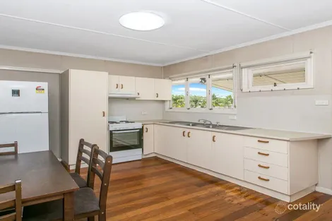 Property photo of 2 School Road Yeronga QLD 4104