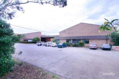 27b Coombes Dr, Penrith, NSW 2750