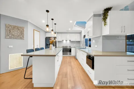 Property photo of 18 Marjoram Close Hallam VIC 3803