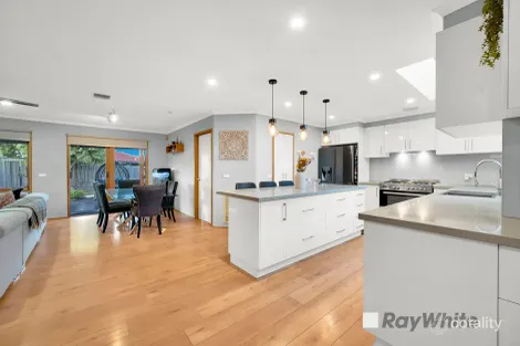 Property photo of 18 Marjoram Close Hallam VIC 3803