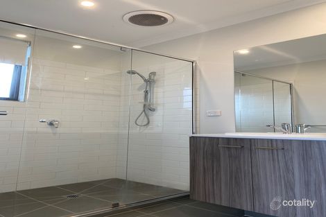 Property photo of 38 Macedon Parade Wollert VIC 3750