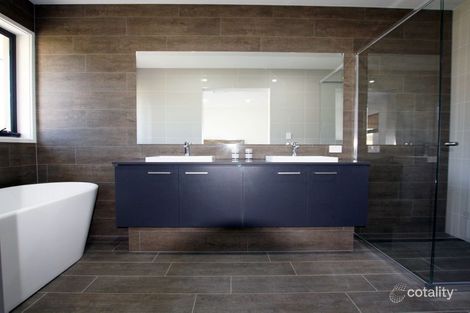 Property photo of 61 Aspect Way Karalee QLD 4306