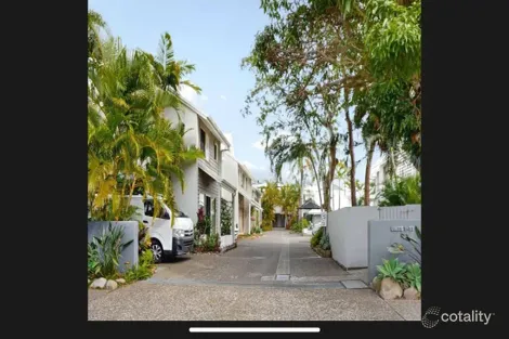 Property photo of 2/13 James Street Noosaville QLD 4566