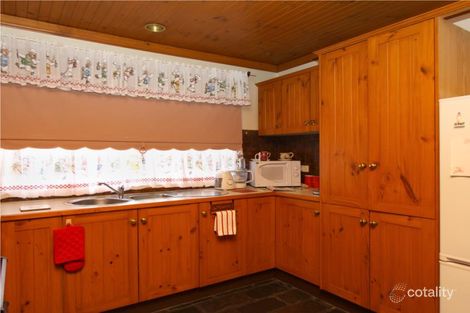 Property photo of 1/233 Greaves Street North Werribee VIC 3030