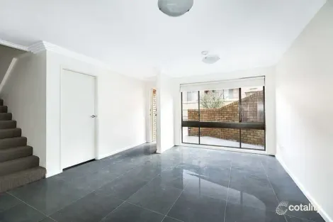 Property photo of 1/2 Eastbourne Road Homebush West NSW 2140