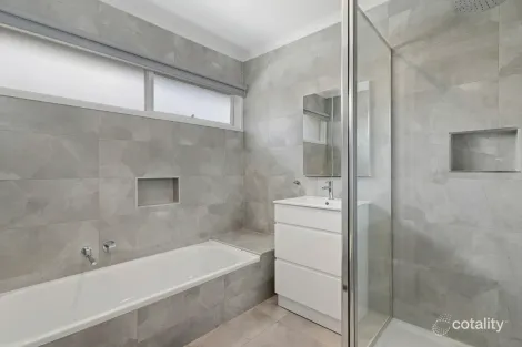 Property photo of 5 Batson Crescent Elliminyt VIC 3250