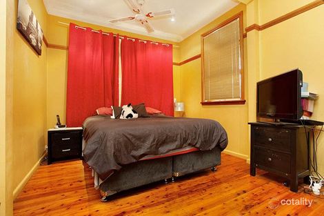 Property photo of 6 Chifley Avenue Sefton NSW 2162