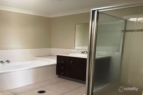 Property photo of 2/11 Dysart Street Rothwell QLD 4022