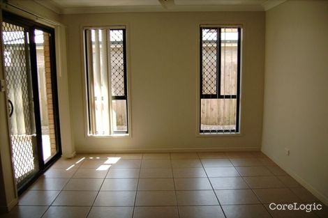Property photo of 2/11 Dysart Street Rothwell QLD 4022