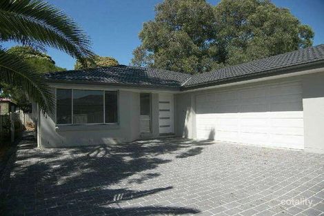 Property photo of 2/5 Griffiths Street Oak Flats NSW 2529