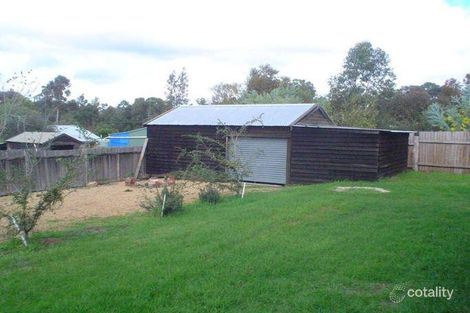 Property photo of 14 Sollya Crescent Dwellingup WA 6213