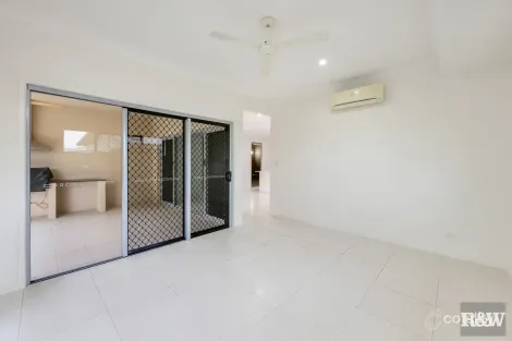 Property photo of 10 Belle Eden Drive Ashfield QLD 4670