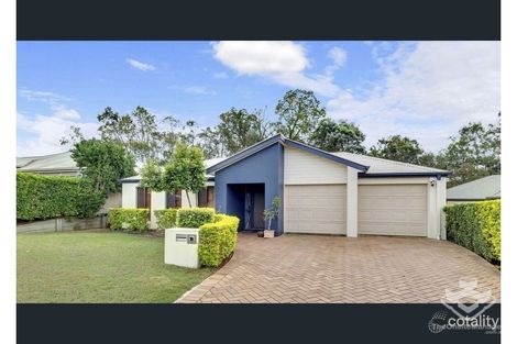 Property photo of 10 Parkside Place Forest Lake QLD 4078