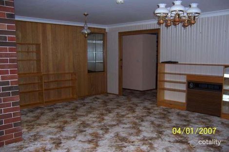 Property photo of 11 Cavalier Parade Bomaderry NSW 2541