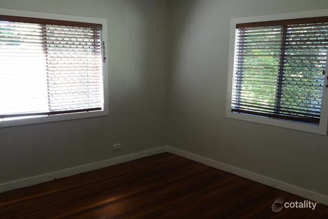 Property photo of 15 Manin Street Wynnum QLD 4178