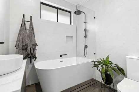 Property photo of 16A Wattle Avenue Fairlight NSW 2094