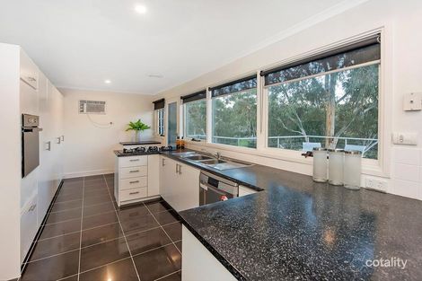 Property photo of 7 Auriol Court Greensborough VIC 3088