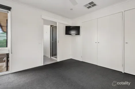 Property photo of 1 Hoylake Court Sunbury VIC 3429