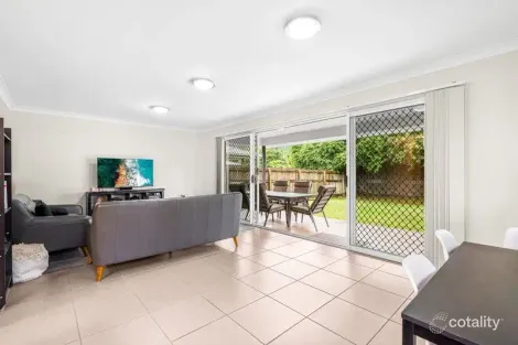 Property photo of 1/2145 Wynnum Road Wynnum West QLD 4178