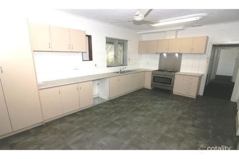 135 Fisher St, Cloverdale, WA 6105