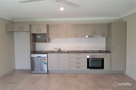 Property photo of 2/90 Bay Park Road Wondunna QLD 4655