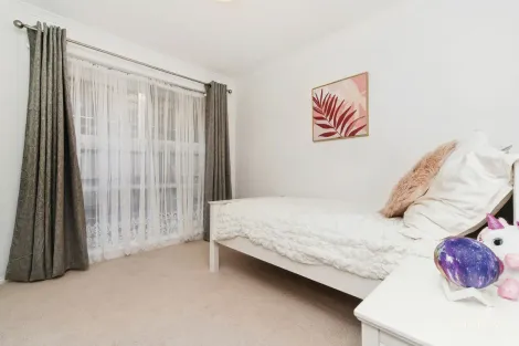 Property photo of 40 Oberon Drive Carrum Downs VIC 3201