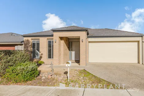 6 Eliza Park Dr, Melton South, VIC 3338