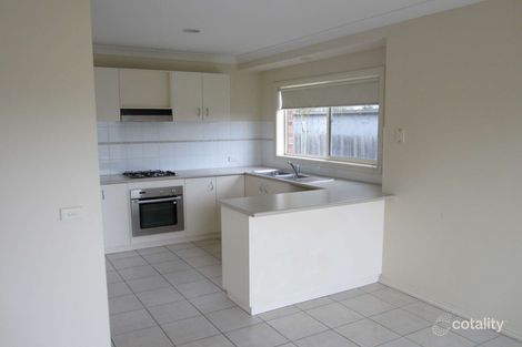 Property photo of 2/7 Carruthers Court Thomson VIC 3219
