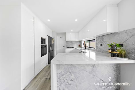 Property photo of 26 Redditch Crescent Deer Park VIC 3023