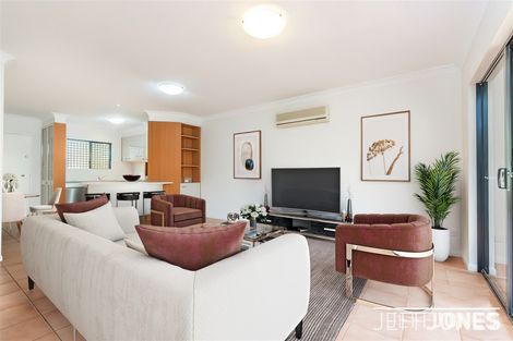 Property photo of 6/85-87 Victoria Terrace Greenslopes QLD 4120