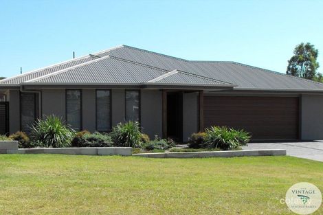 8 Angophora Dr, Pokolbin, NSW 2320