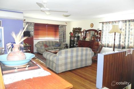 Property photo of 17 Minto Crescent Arana Hills QLD 4054