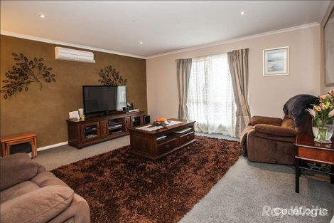 Property photo of 2/5 Rolls Court Glen Waverley VIC 3150