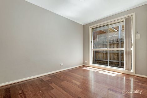 Property photo of 19 McKenzie Crescent Roxburgh Park VIC 3064