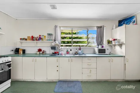 Property photo of 64 Diamond Street Riverview QLD 4303