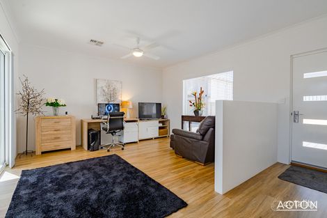 Property photo of 14B Scrivener Place Halls Head WA 6210