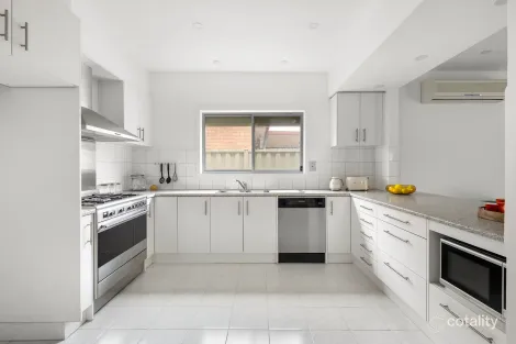 Property photo of 4 Bruce Street Fawkner VIC 3060