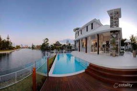 Property photo of 18 Meredith Drive Broadbeach Waters QLD 4218