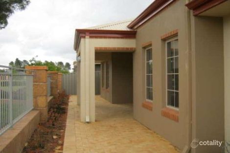 Property photo of 10 Bluestone Loop Piara Waters WA 6112