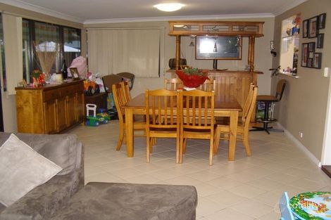 Property photo of 31 Grevillea Drive St Clair NSW 2759