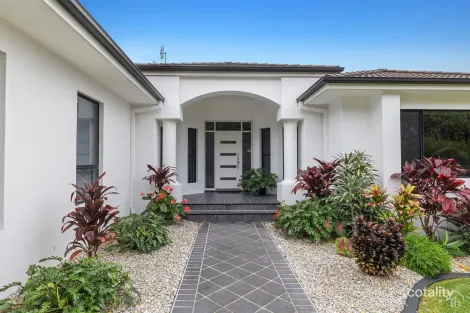 Property photo of 143 Botanical Circuit Banora Point NSW 2486