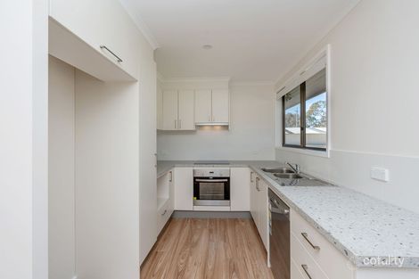 Property photo of 28 Weavell Place Kambah ACT 2902