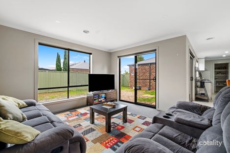 Property photo of 37 Cloverfields Crescent Epsom VIC 3551