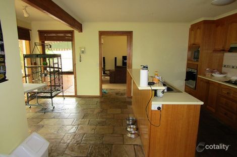 Property photo of 18 Hanley Crescent Seymour VIC 3660