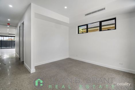 Property photo of 1 Kenthurst Place Chester Hill NSW 2162